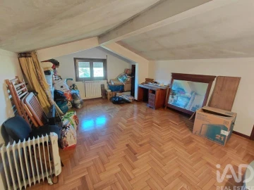 Moradia T5 para Venda em Prado e Remoães