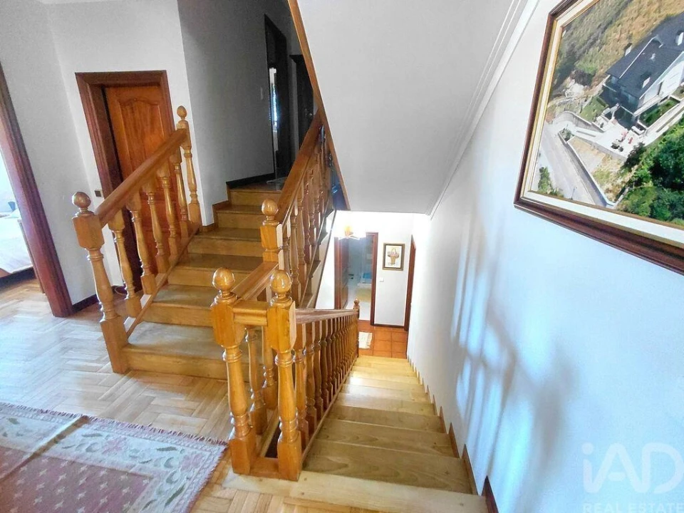 Moradia T5 para Venda em Prado e Remoães Foto 27