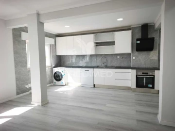 Apartamento T2 para Venda em Setubal (São Sebastião)