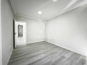 Apartamento T2 para Venda em Setubal (São Sebastião)