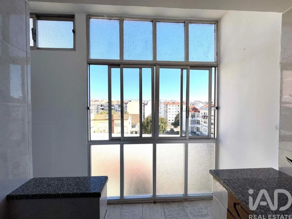 Apartamento T2 para Venda em Cacém e São Marcos Foto 15