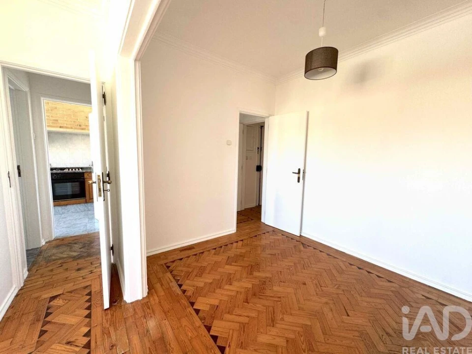 Apartamento T2 para Venda em Cacém e São Marcos Foto 4