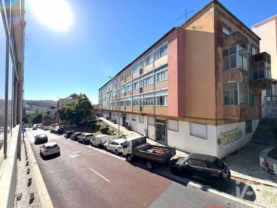 Apartamento T2 para Venda em Cacém e São Marcos Foto 28