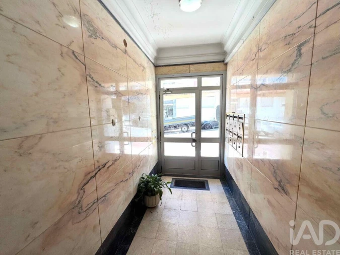 Apartamento T2 para Venda em Cacém e São Marcos Foto 35