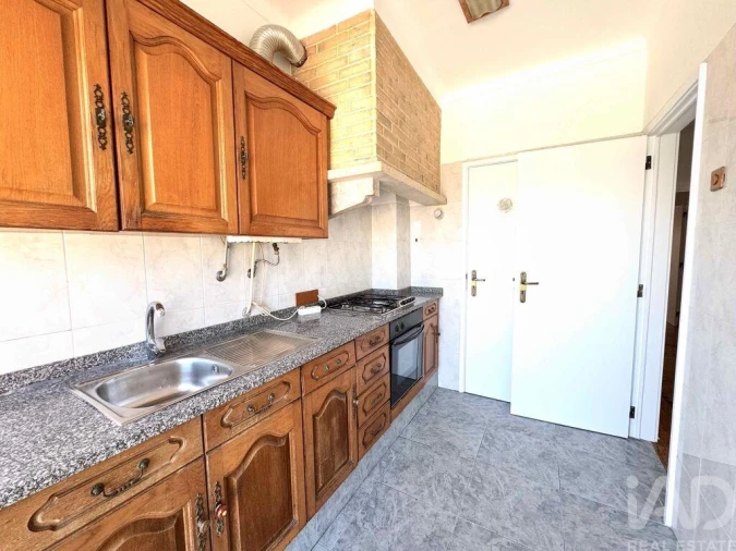 Apartamento T2 para Venda em Cacém e São Marcos Foto 14