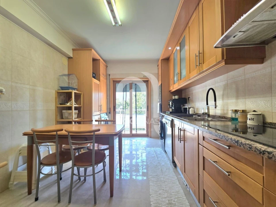 Apartamento T3 para Venda em Fernao Ferro Foto 1