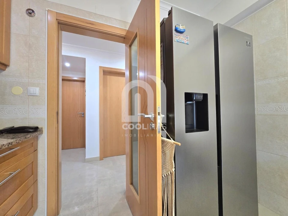 Apartamento T3 para Venda em Fernao Ferro Foto 4