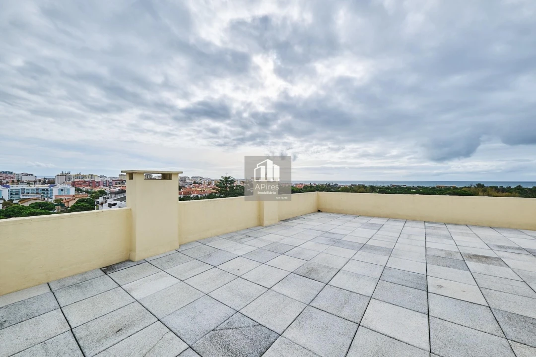 Apartamento T2 para Venda em Costa da Caparica Foto 17