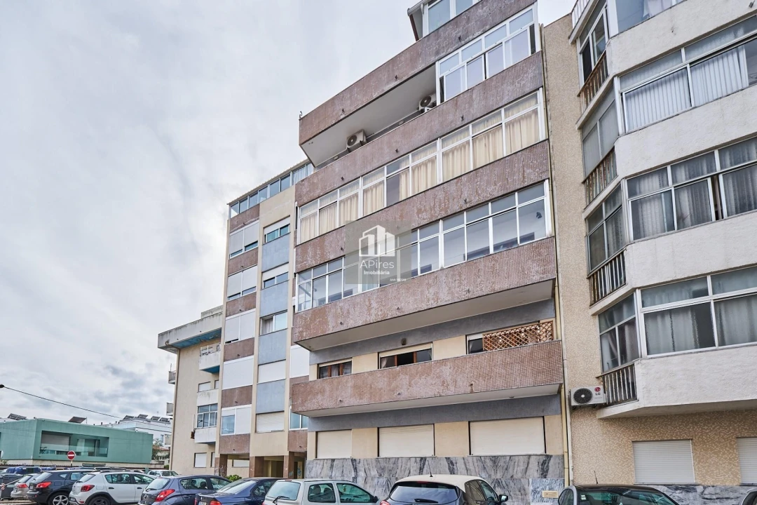 Apartamento T2 para Venda em Costa da Caparica Foto 26