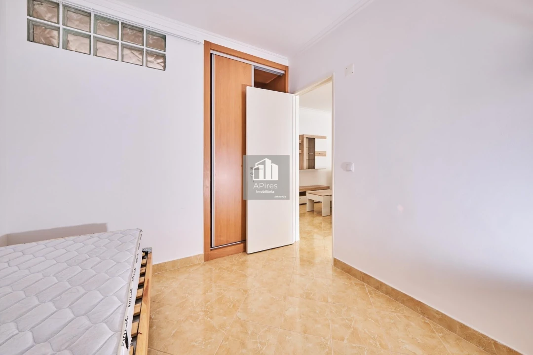 Apartamento T2 para Venda em Costa da Caparica Foto 13