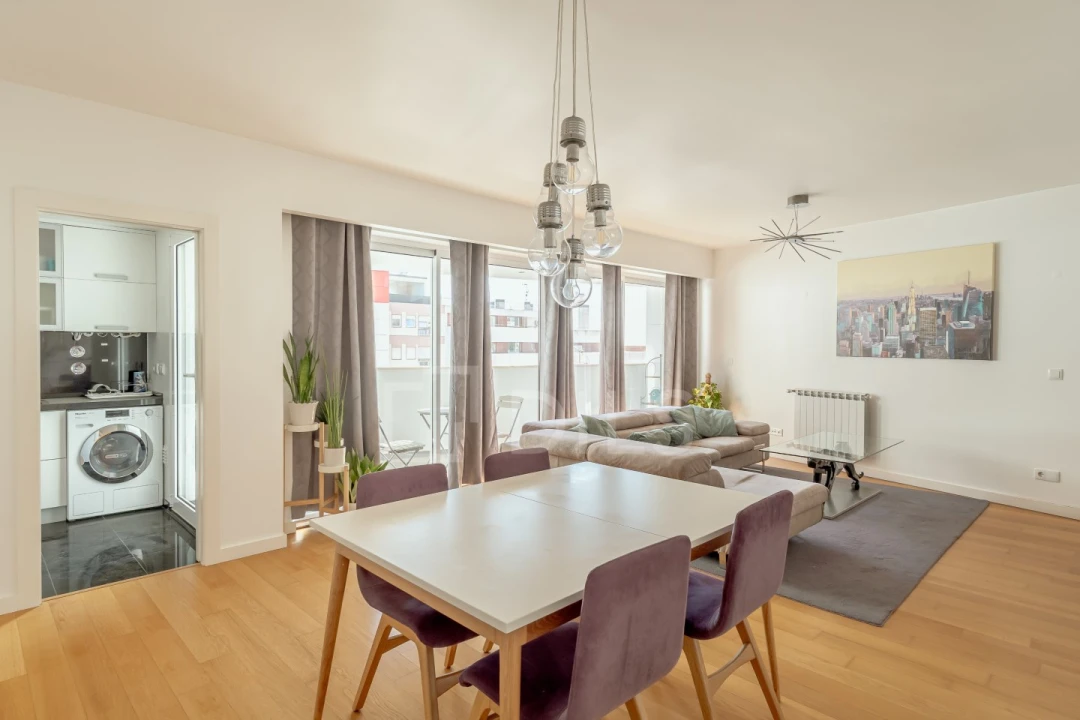 Apartamento T2 para Venda em Algés, Linda-A-Velha e Cruz Quebrada-Dafundo Foto 4