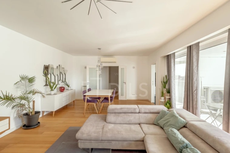 Apartamento T2 para Venda em Algés, Linda-A-Velha e Cruz Quebrada-Dafundo Foto 2