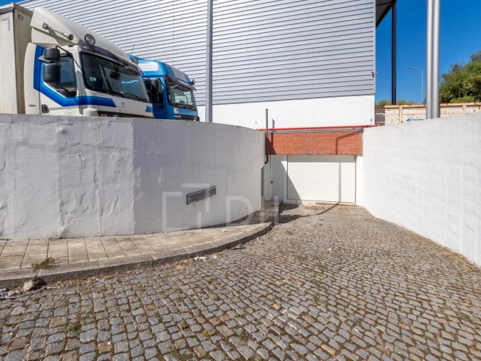 Armazém para Arrendamento em Moreira Foto 18
