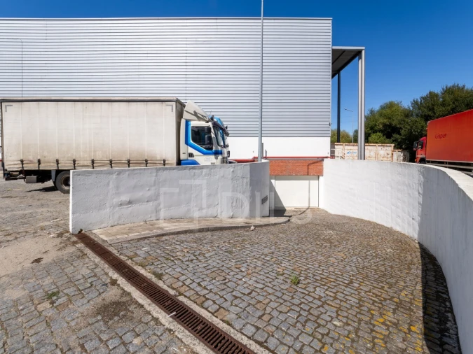 Armazém para Arrendamento em Moreira Foto 19