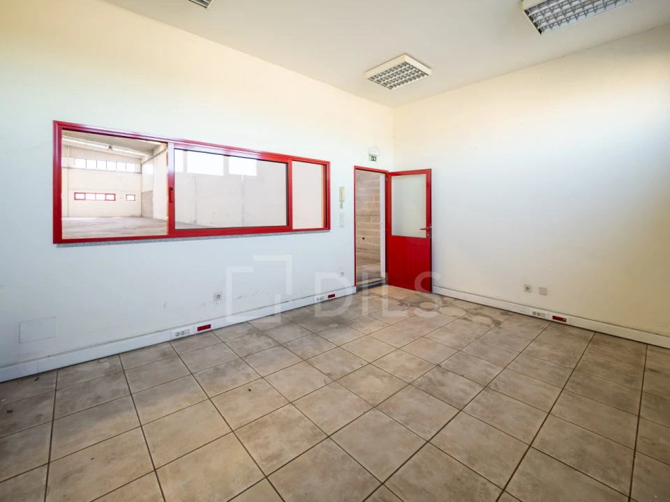 Armazém para Arrendamento em Albergaria-A-Velha e Valmaior Foto 15