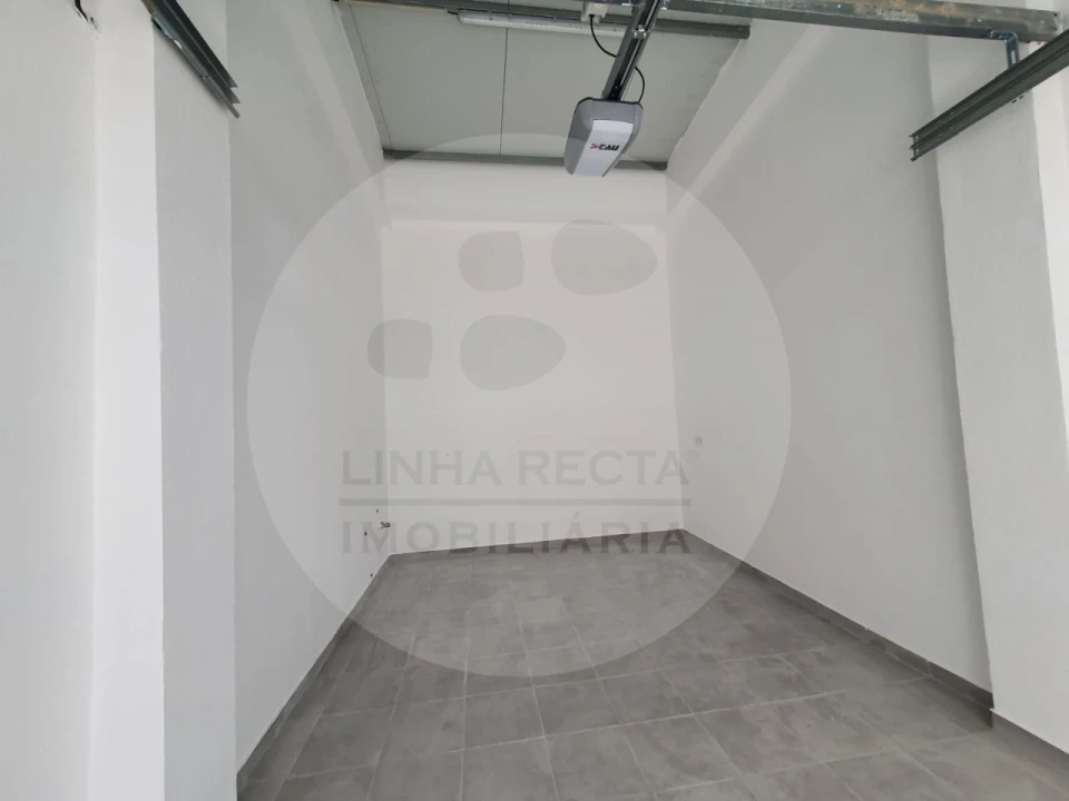 Garagem para Arrendamento em União das Freguesias de Setúbal Foto 12