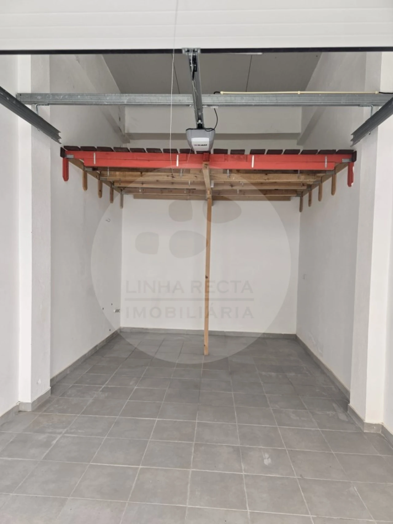 Garagem para Arrendamento em União das Freguesias de Setúbal Foto 2