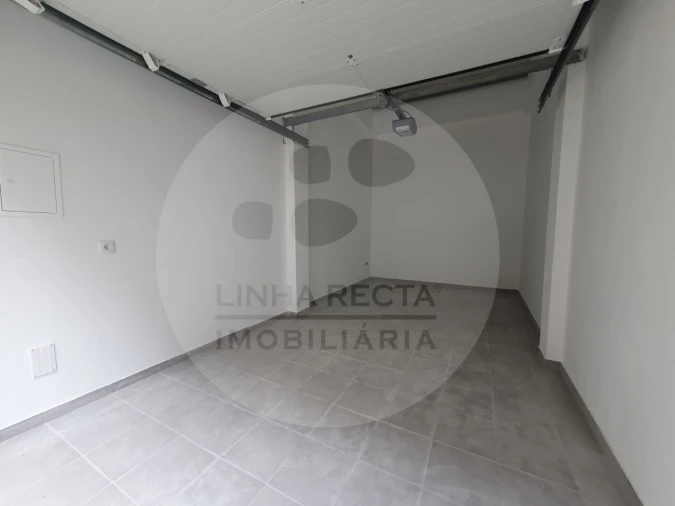 Garagem para Arrendamento em União das Freguesias de Setúbal Foto 13