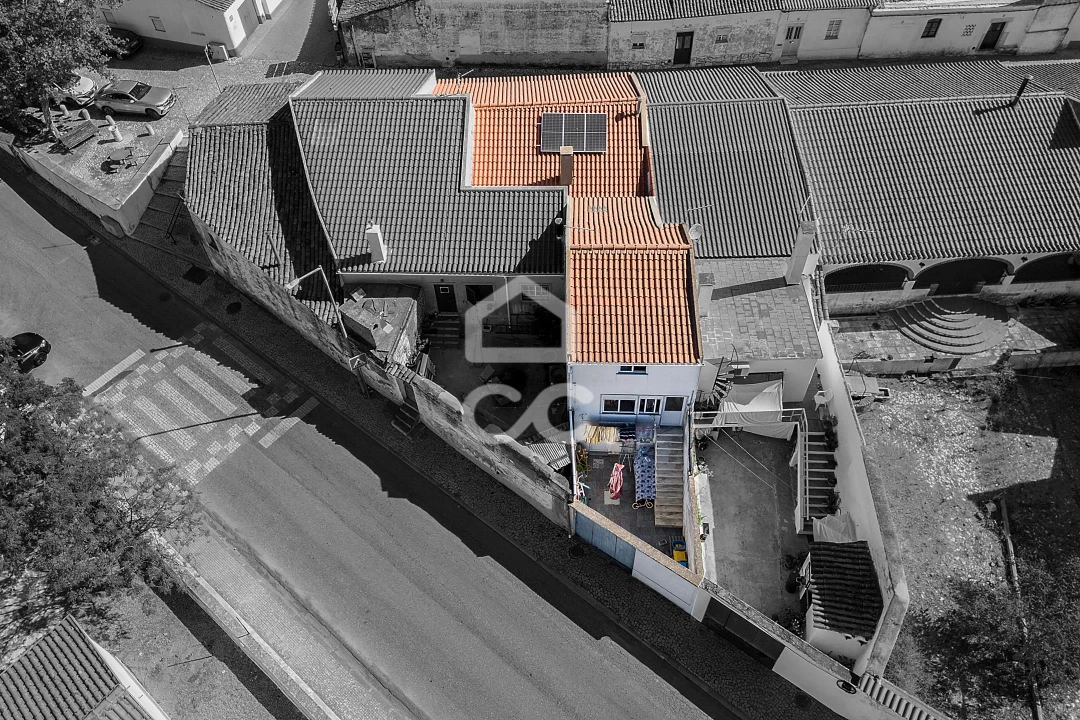 Moradia T4 para Venda em Alvito Foto 2