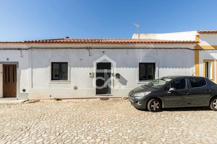 Moradia T4 para Venda em Alvito Foto 4