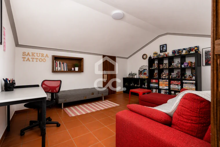 Moradia T4 para Venda em Alvito Foto 18