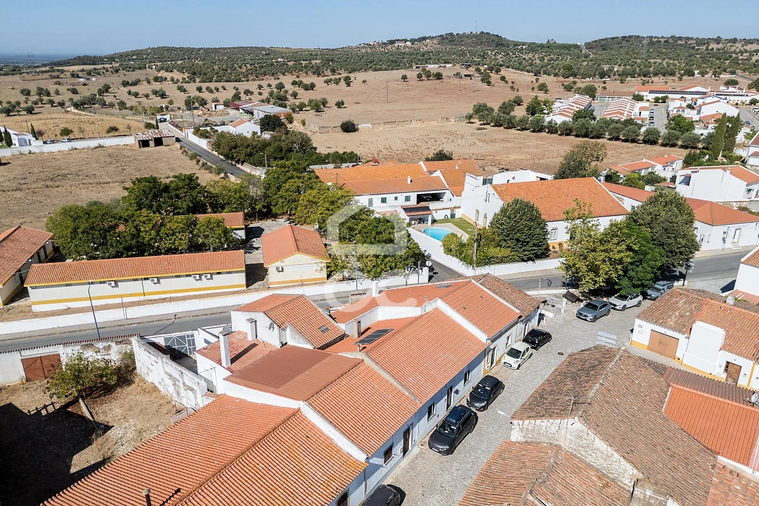 Moradia T4 para Venda em Alvito Foto 36