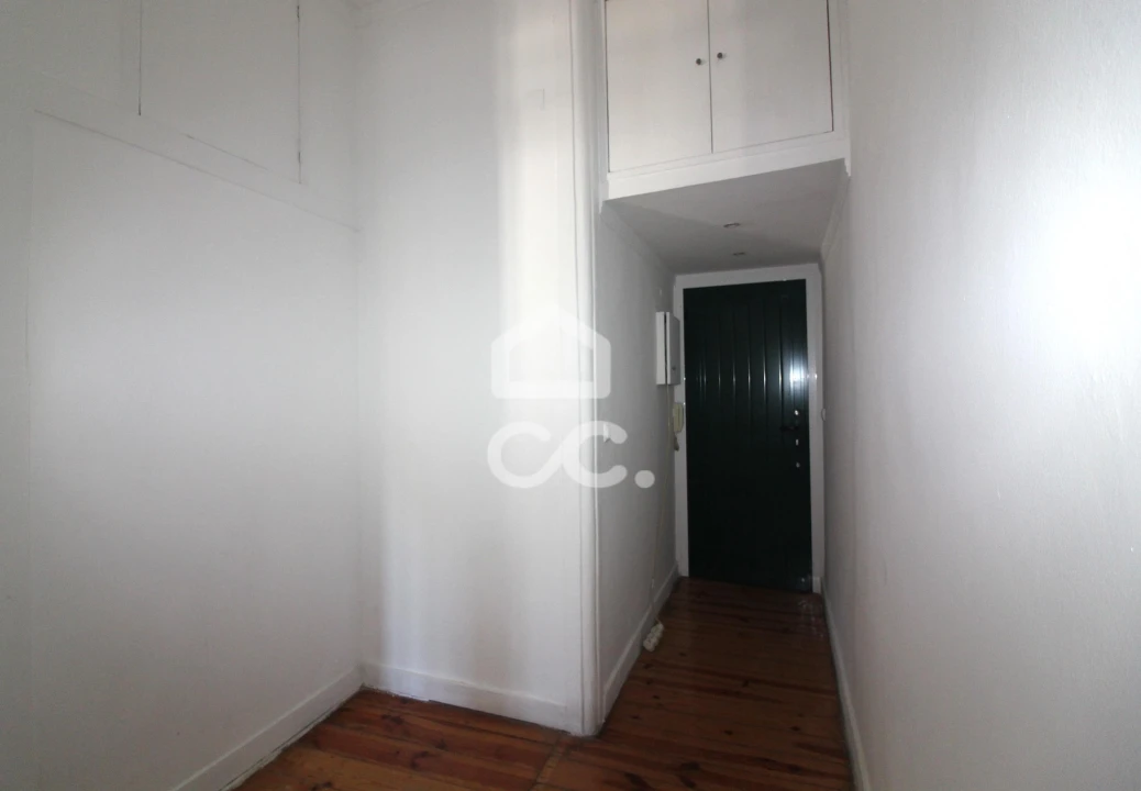 Apartamento T1 para Arrendamento em Estrela Foto 5