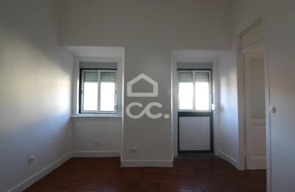 Apartamento T1 para Arrendamento em Estrela