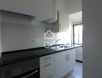 Apartamento T1 para Arrendamento em Estrela