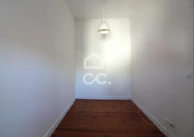 Apartamento T1 para Arrendamento em Estrela
