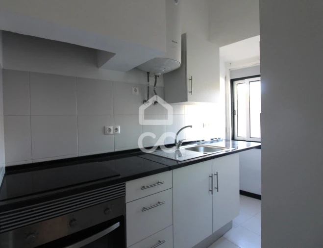 Apartamento T1 para Arrendamento em Estrela Foto 18