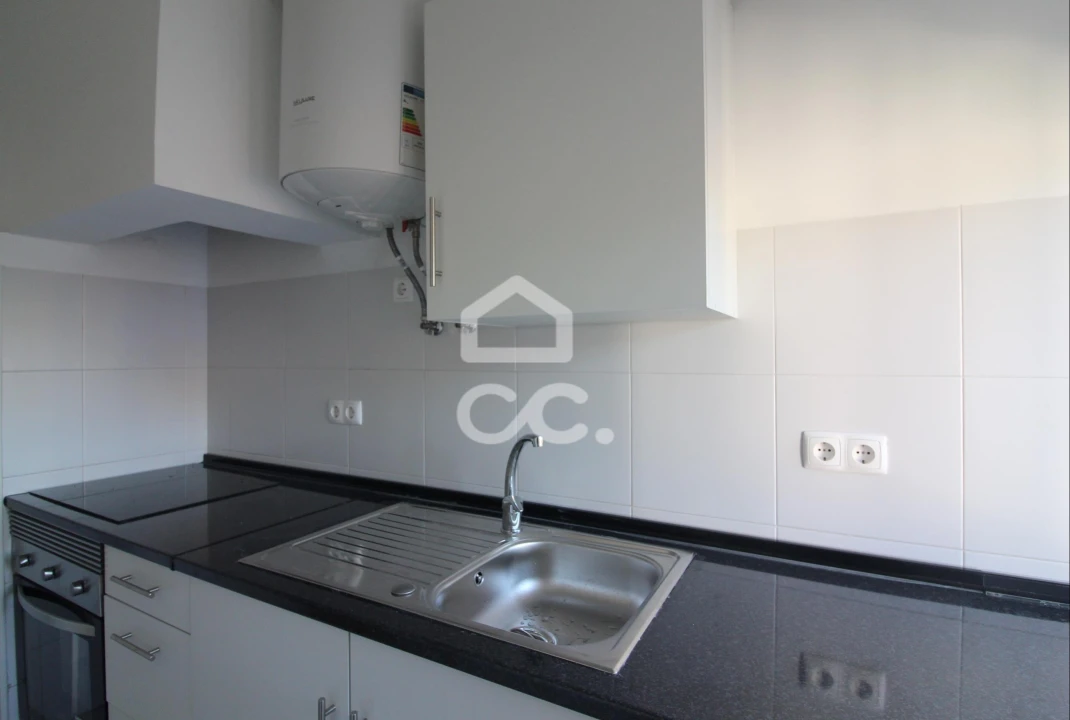 Apartamento T1 para Arrendamento em Estrela Foto 19