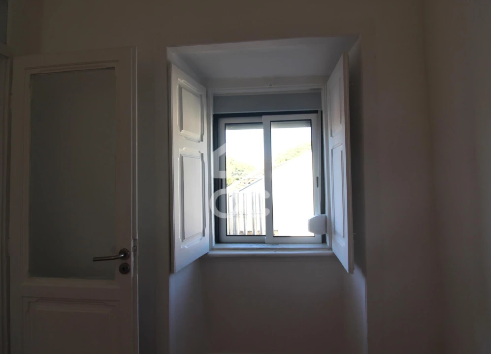 Apartamento T1 para Arrendamento em Estrela Foto 25