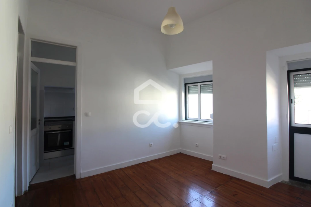 Apartamento T1 para Arrendamento em Estrela Foto 17