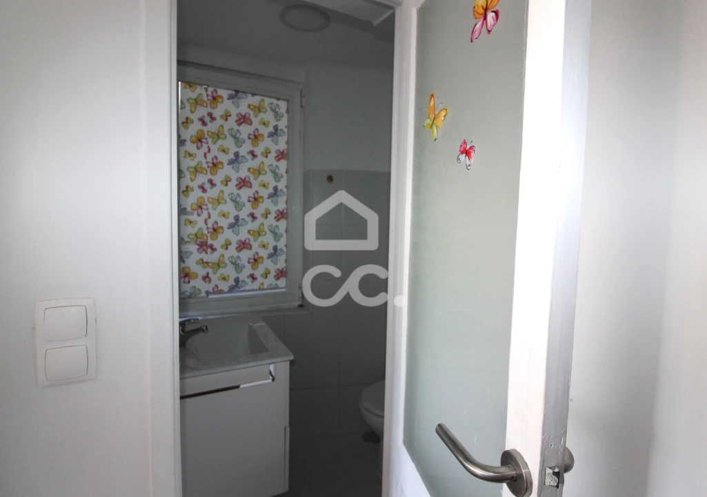 Apartamento T1 para Arrendamento em Estrela Foto 7