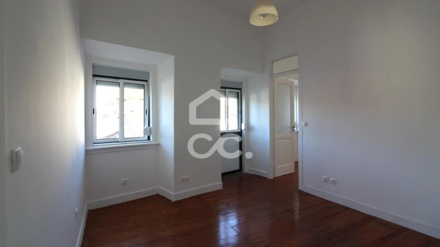 Apartamento T1 para Arrendamento em Estrela