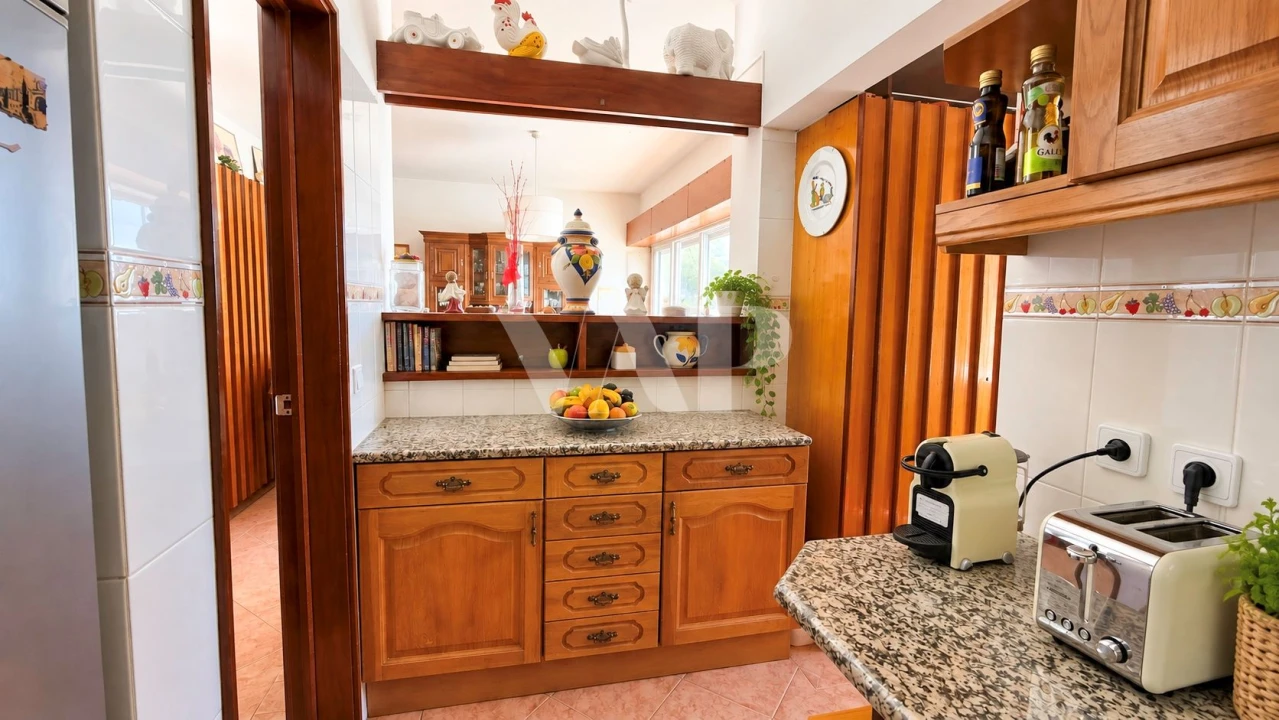 Apartamento T2 para Venda em Quarteira Foto 13