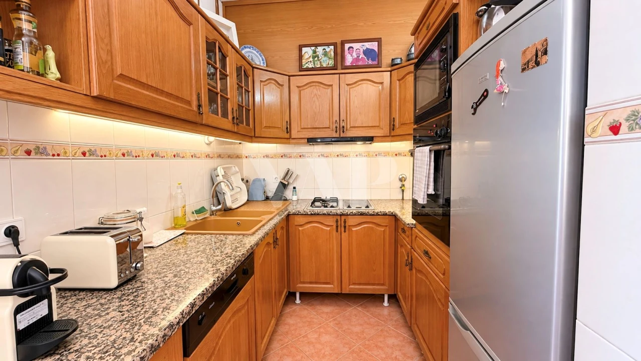 Apartamento T2 para Venda em Quarteira Foto 12