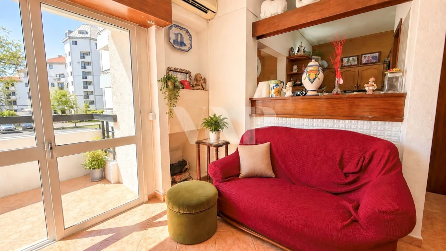 Apartamento T2 para Venda em Quarteira Foto 9