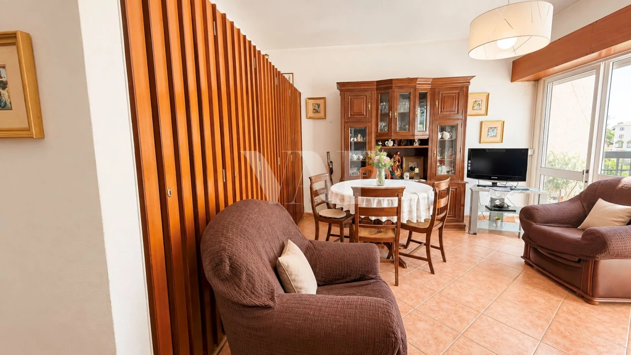 Apartamento T2 para Venda em Quarteira Foto 7
