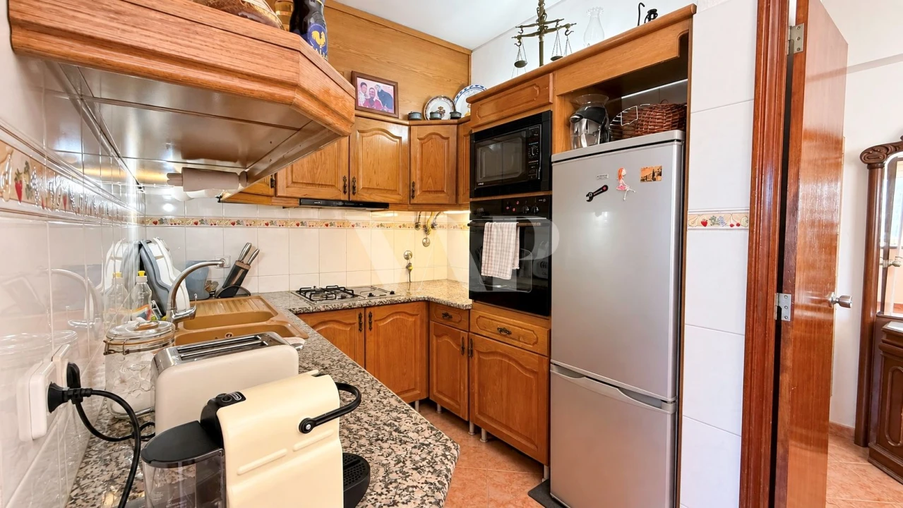 Apartamento T2 para Venda em Quarteira Foto 3