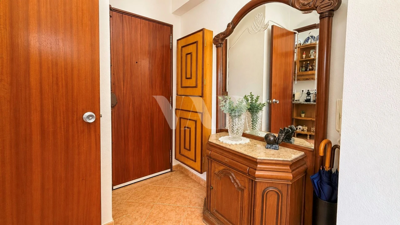 Apartamento T2 para Venda em Quarteira Foto 5