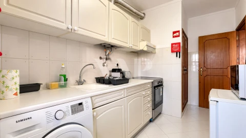 Apartamento T1 para Venda em Quarteira