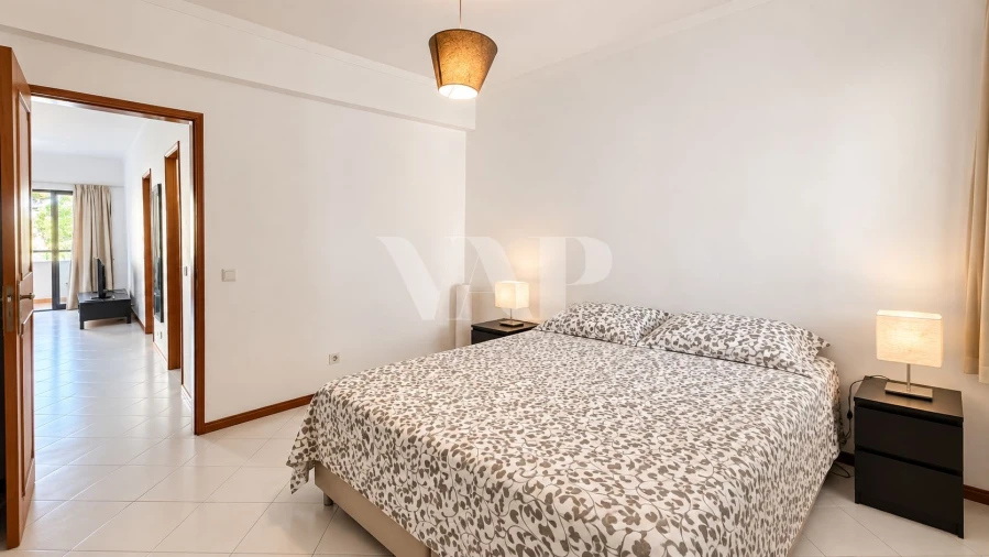 Apartamento T1 para Venda em Quarteira Foto 9
