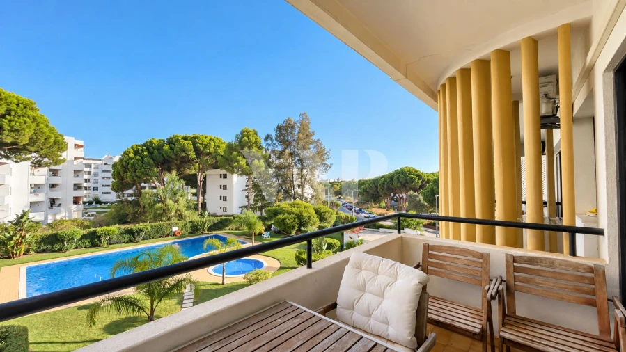Apartamento T1 para Venda em Quarteira Foto 2
