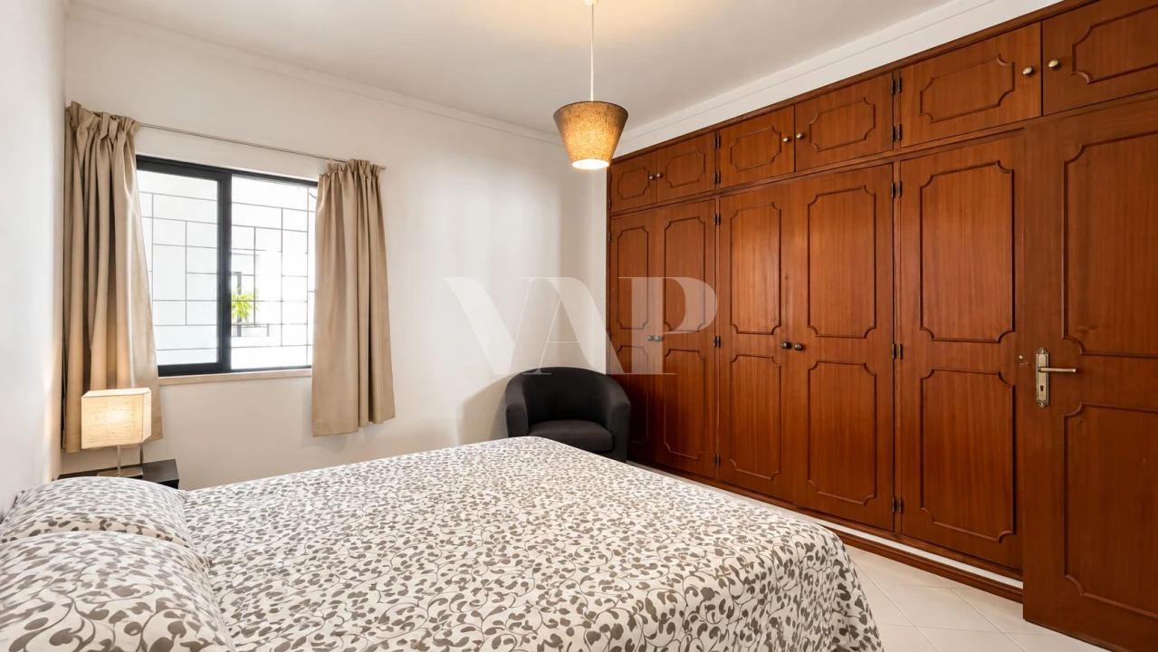Apartamento T1 para Venda em Quarteira Foto 10