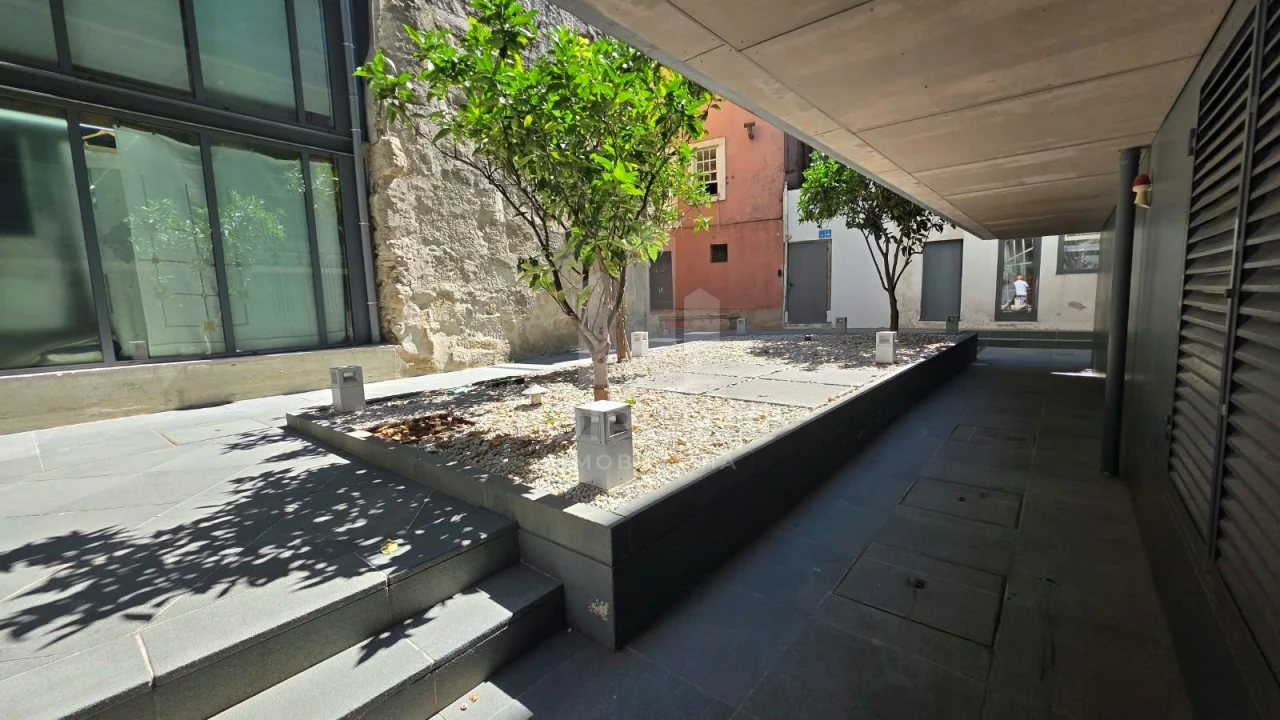 Apartamento T2 para Arrendamento em Cedofeita, Santo Ildefonso, Sé, Miragaia, São Nicolau e Vitória Foto 9