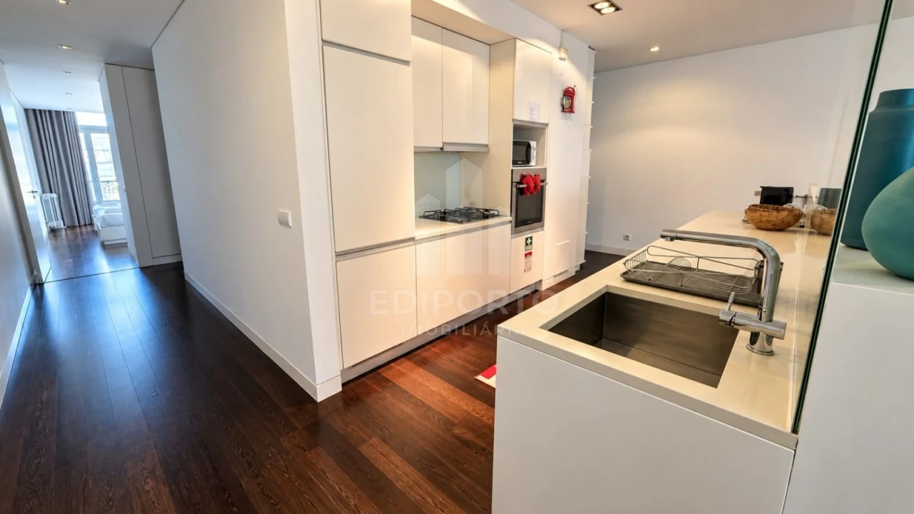 Apartamento T2 para Arrendamento em Cedofeita, Santo Ildefonso, Sé, Miragaia, São Nicolau e Vitória Foto 7