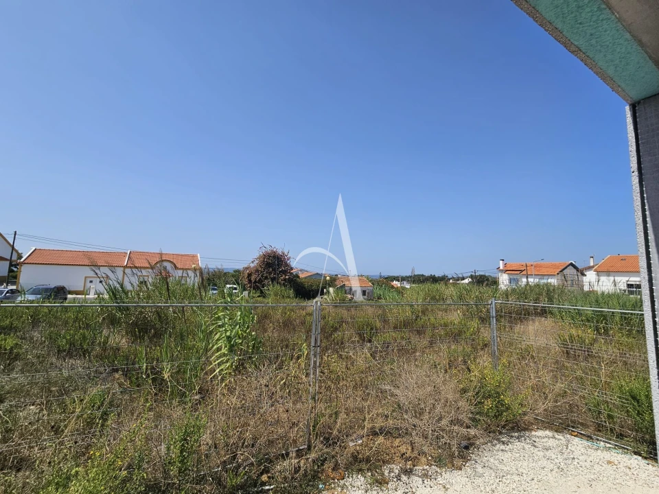 Moradia T2 para Venda em Caldas da Rainha - Santo Onofre e Serra do Bouro Foto 11