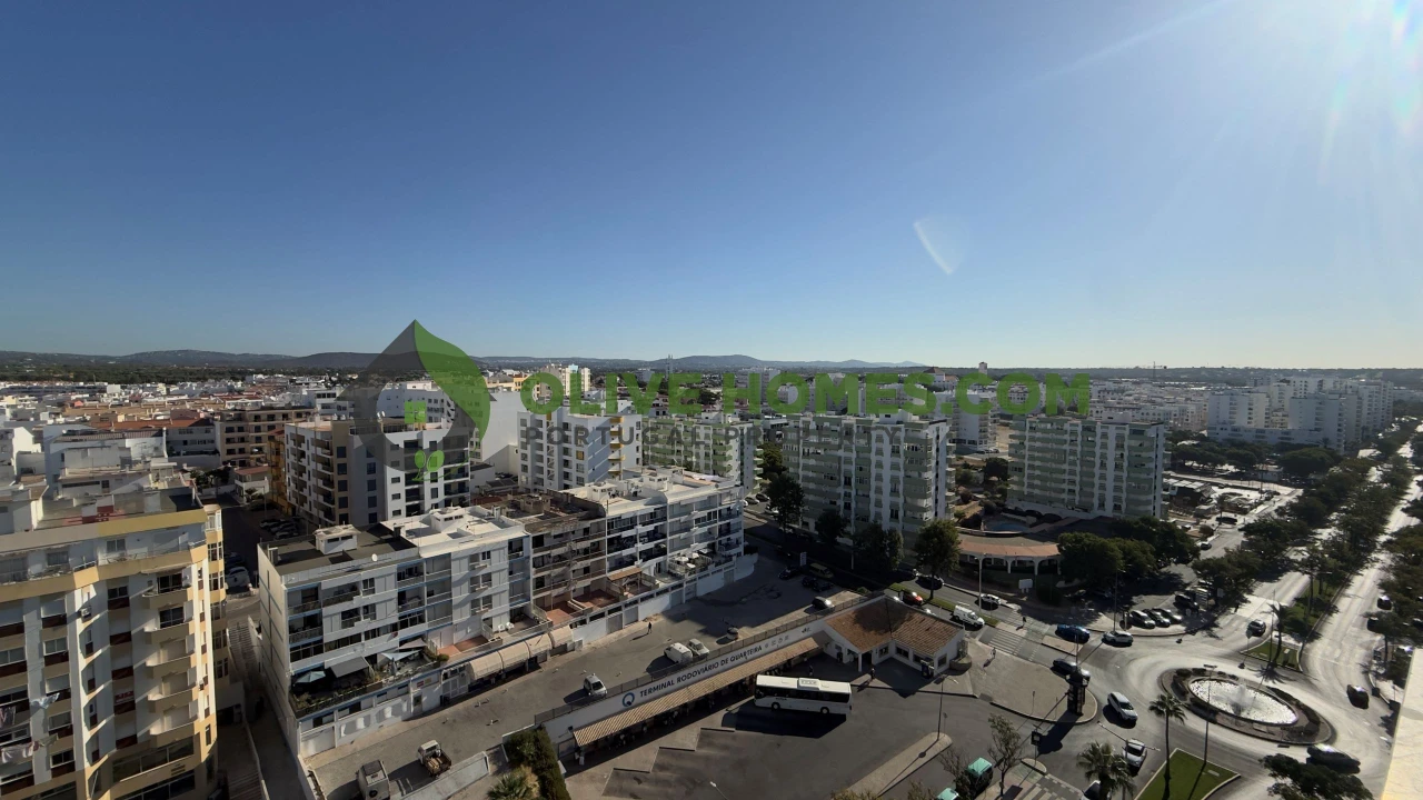 Apartamento T1 para Venda em Quarteira Foto 7